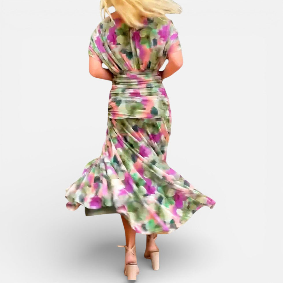 Schulterfreies Midikleid mit Drapierung