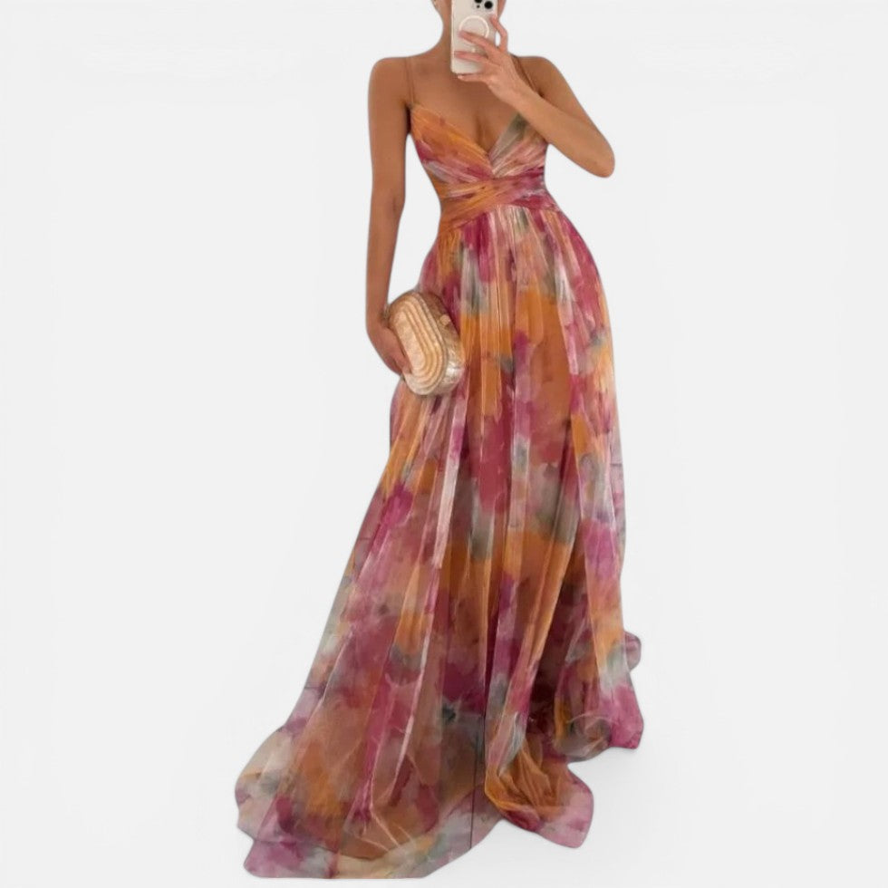 Maxikleid mit Spaghettiträgern und fließendem Schnitt