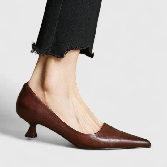 Rassy | Damen Pumps Spitze Zehenpartie Kitten Heel Elegant