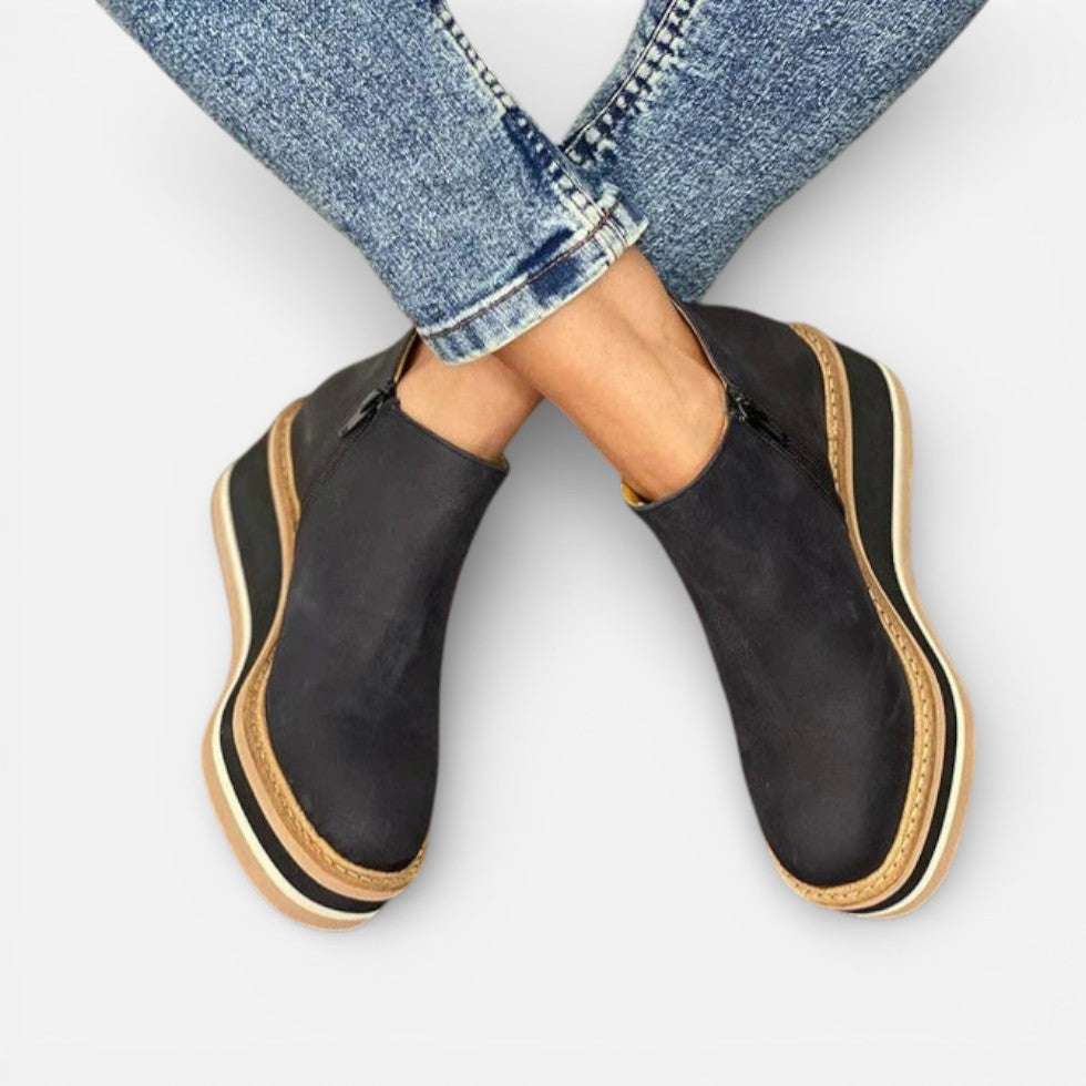 Orthopädische Damen Stiefeletten mit Keilsohle und runder Spitze