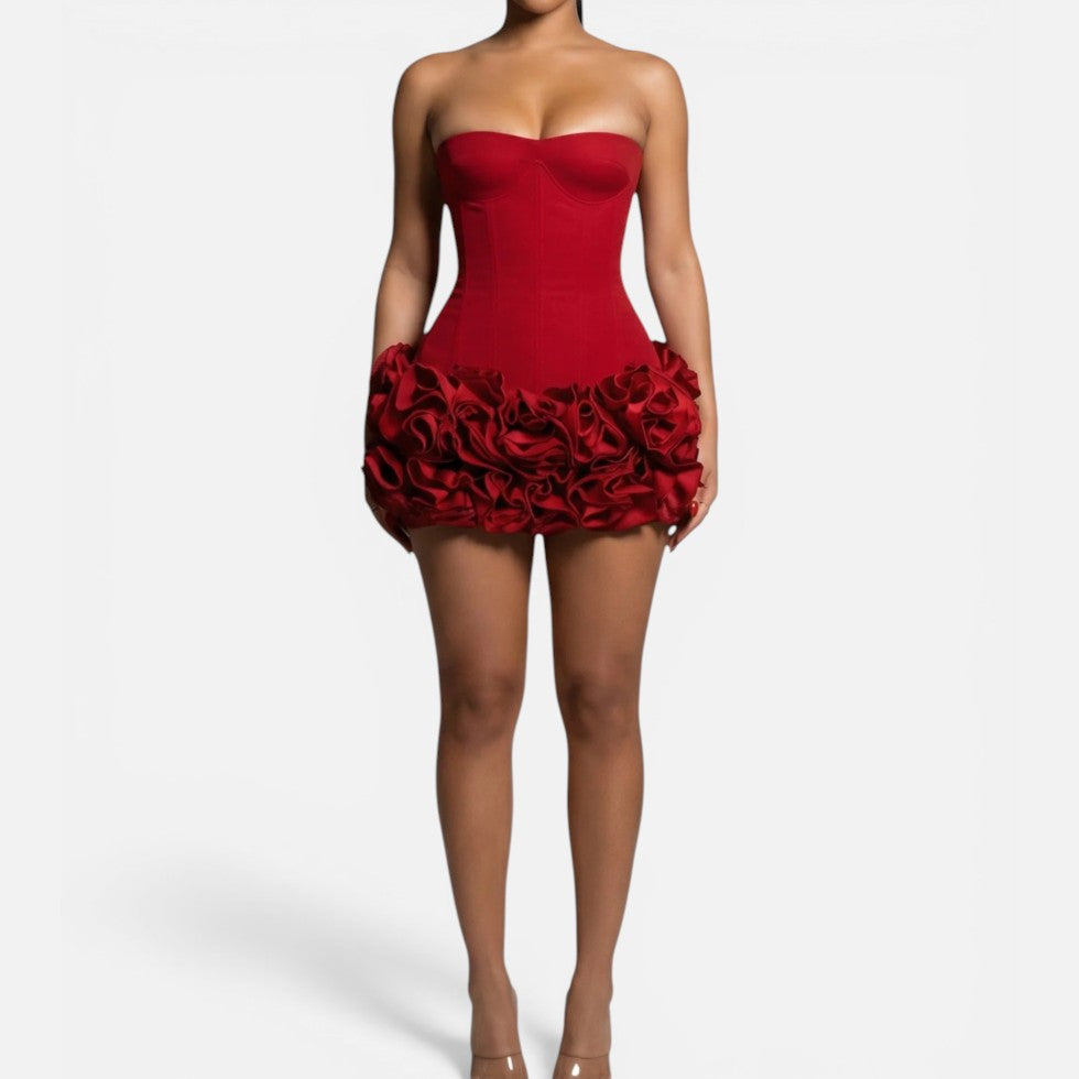 Trägerloses Minikleid mit Korsett und Volantrock
