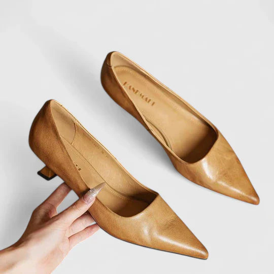 Rassy | Damen Pumps Spitze Zehenpartie Kitten Heel Elegant