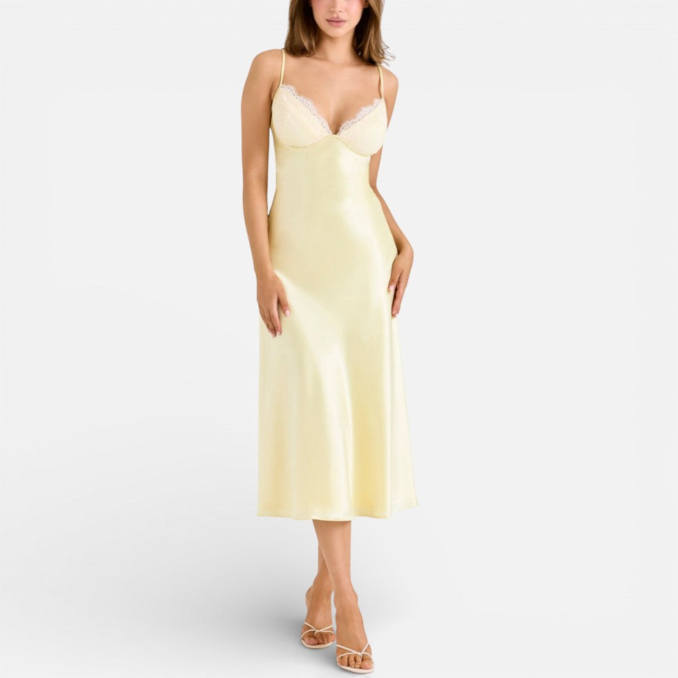 Satiniertes Midikleid mit Spitzenbesatz und Spaghettiträgern
