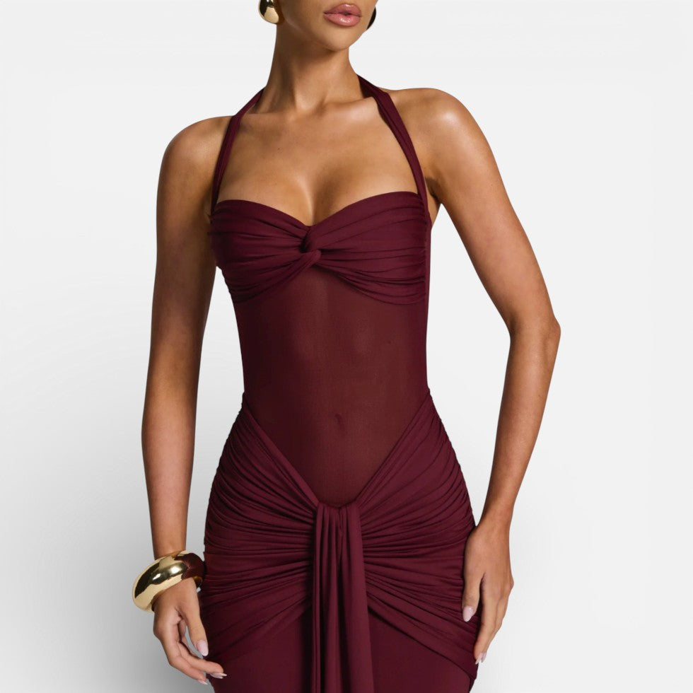 Langes Abendkleid mit Neckholder und Drapierung