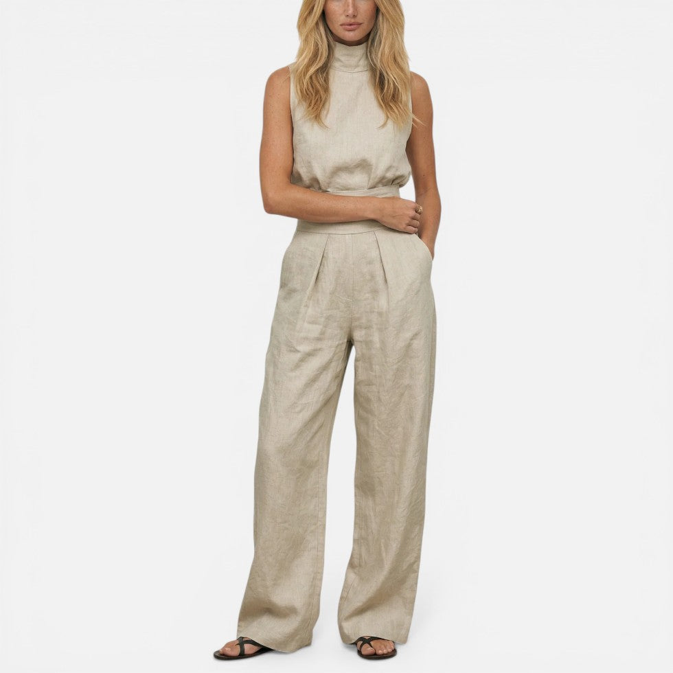 Ärmelloser Jumpsuit mit weitem Bein und Stehkragen