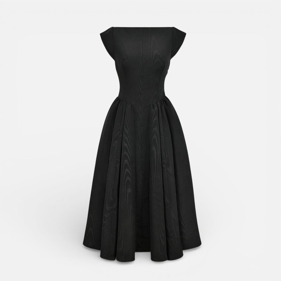 Midikleid mit offenem Rücken und ausgestelltem Rock