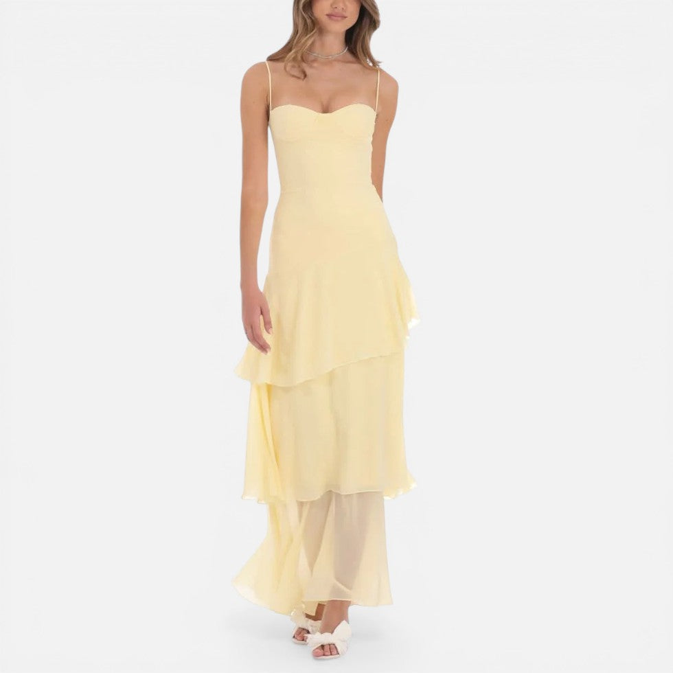 Maxikleid mit Spaghettiträgern und Volantrock