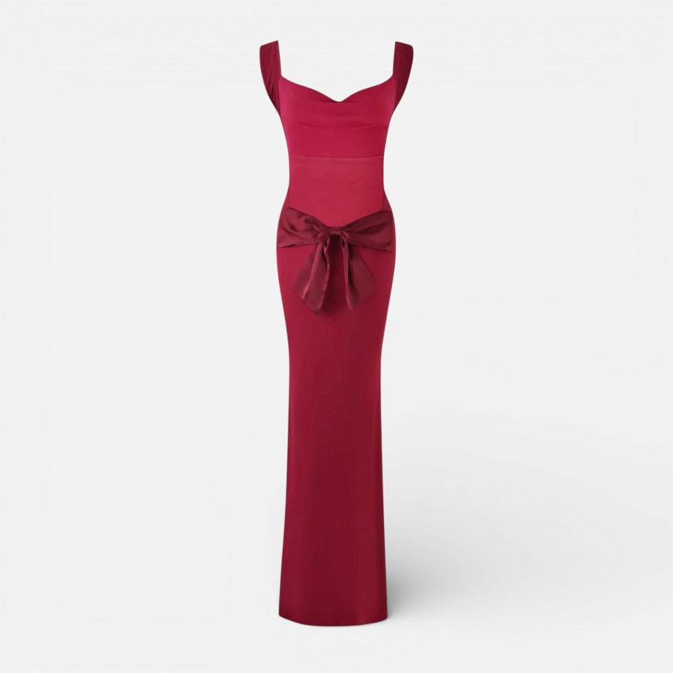 Langes Abendkleid mit Herzausschnitt und Schleife