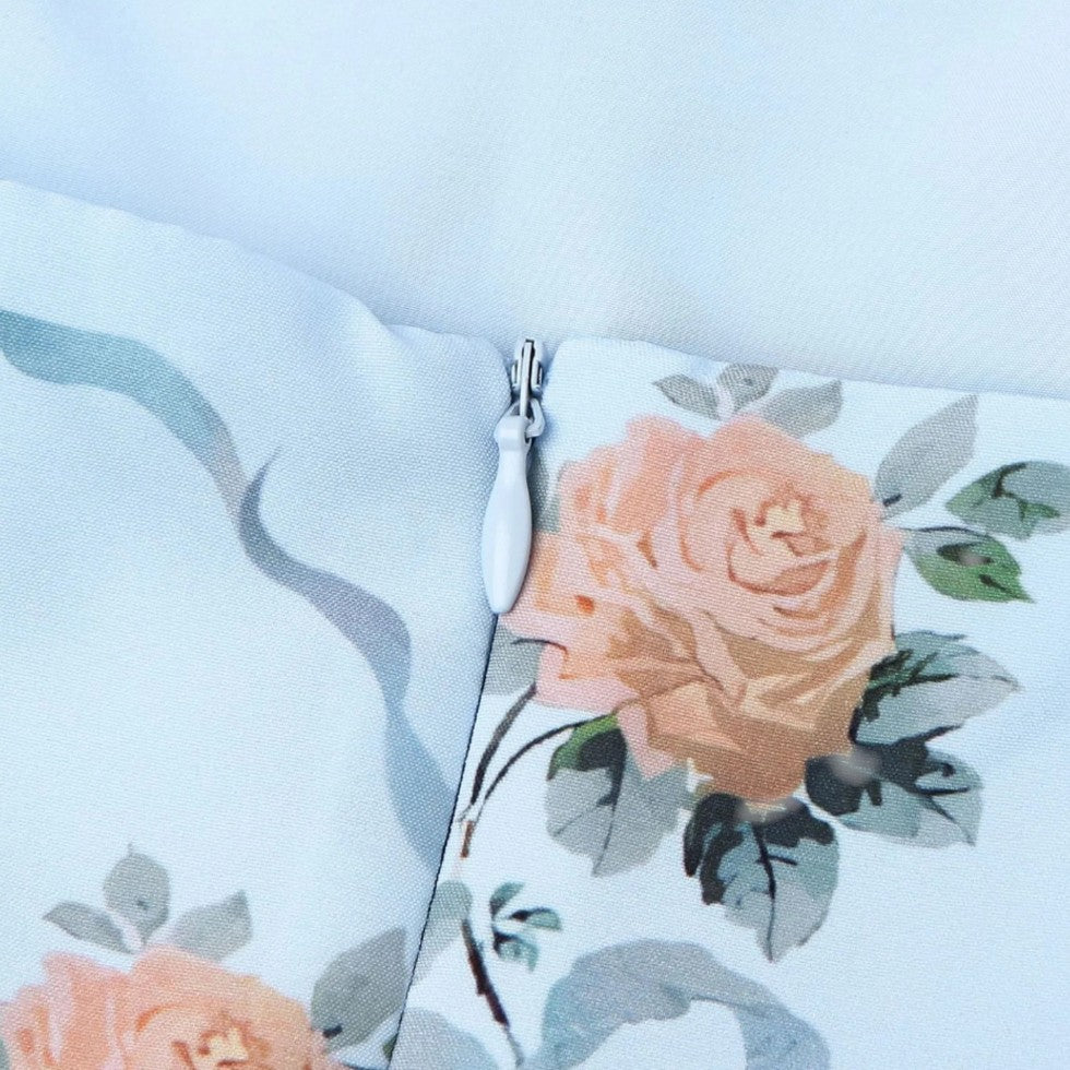 Langes Trägerkleid mit Blumenmuster