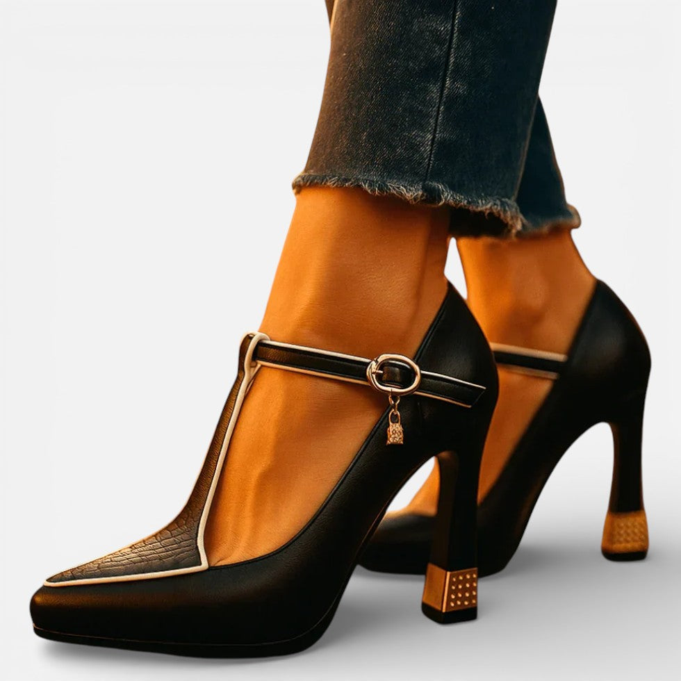 Damen Pumps mit Riemen und Blockabsatz