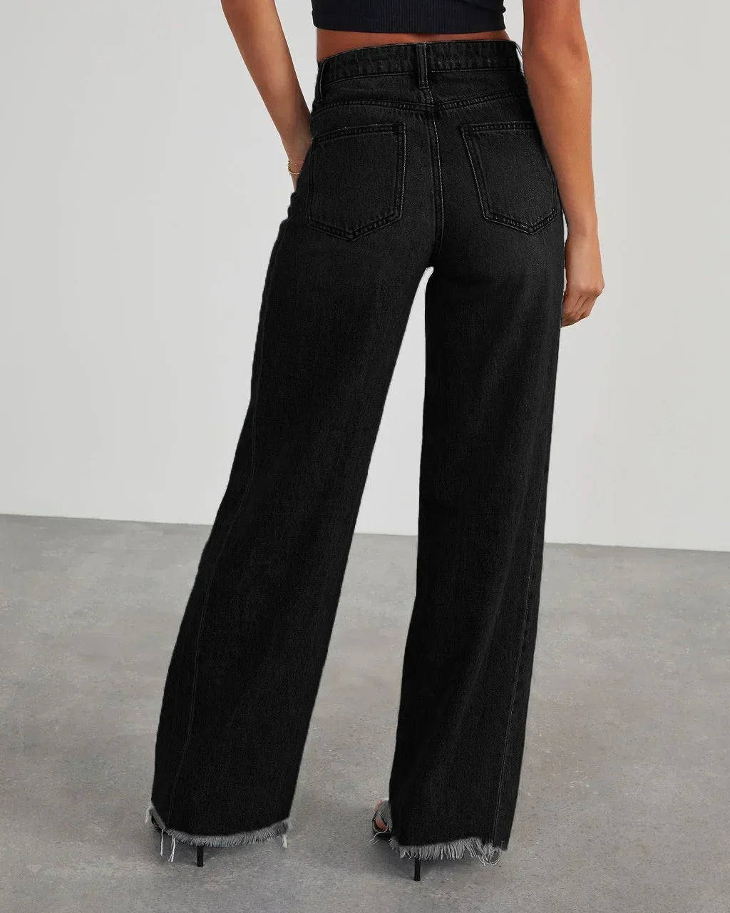 Alina | in Grau mit Raw-Hem Jeans