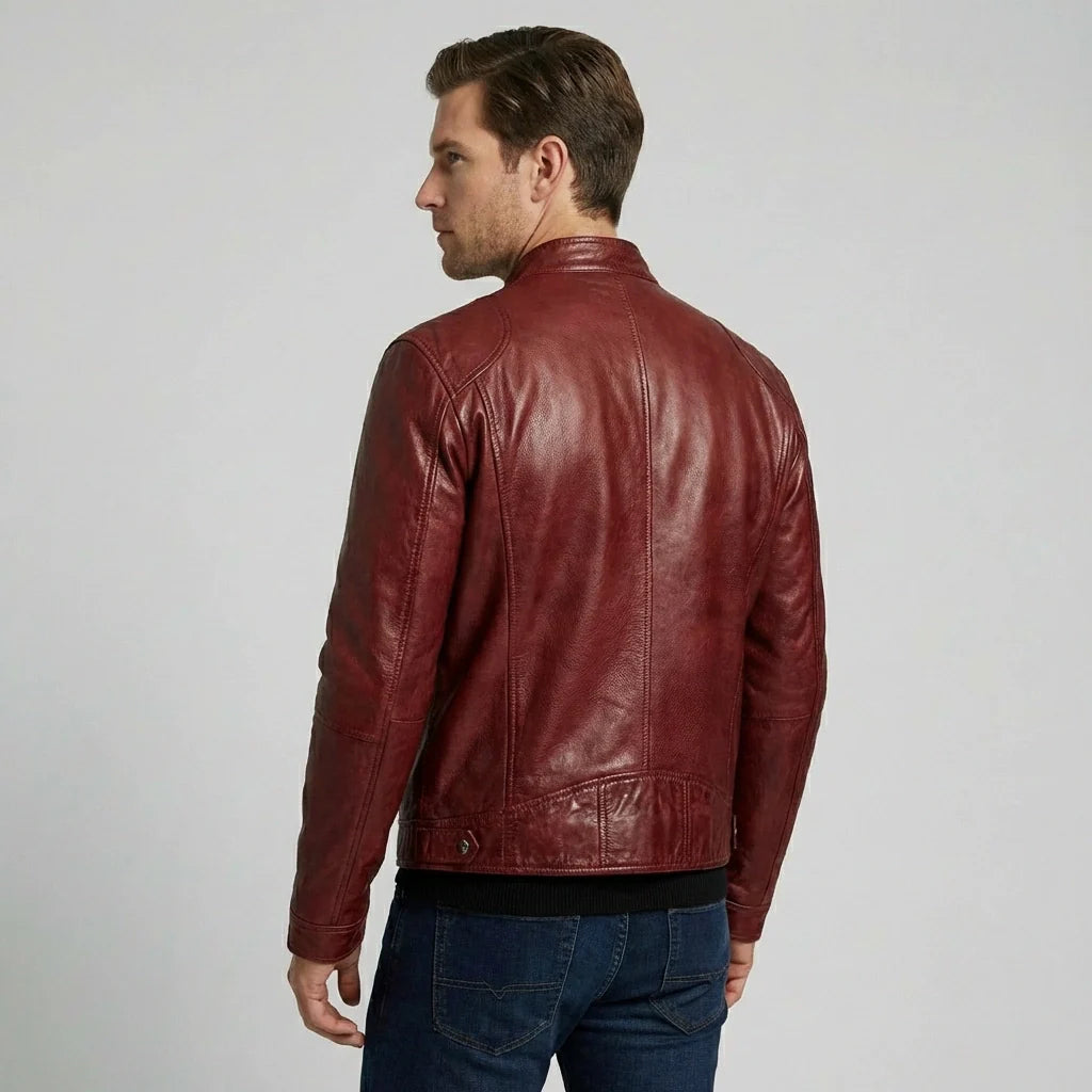 Leichte Herren Jacke in kurzer Länge mit Stehkragen und Reißverschluss Brusttaschen
