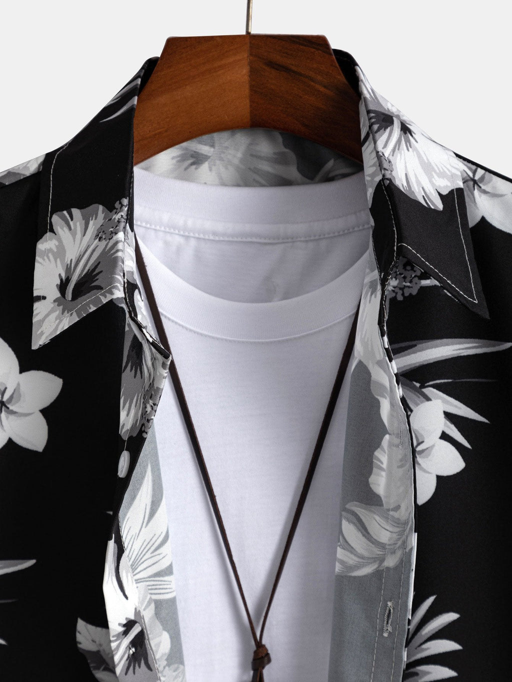 Hemd mit tropischem Blumenmuster & Shorts zum Schwimmen