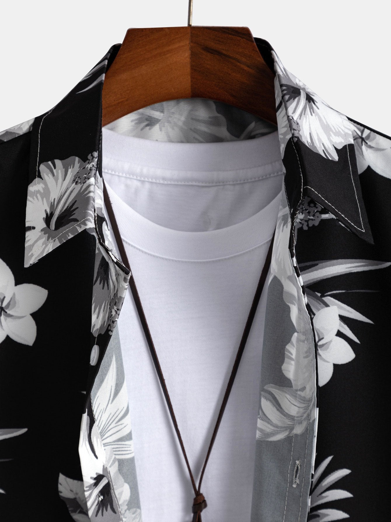 Hemd mit tropischem Blumenmuster & Shorts zum Schwimmen