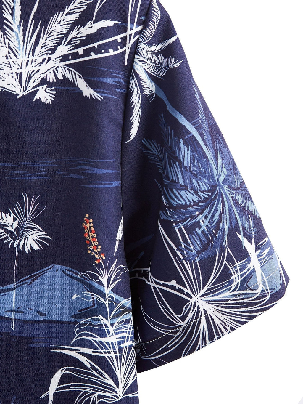 Hemd mit Palmenmuster und Shorts zum Schwimmen