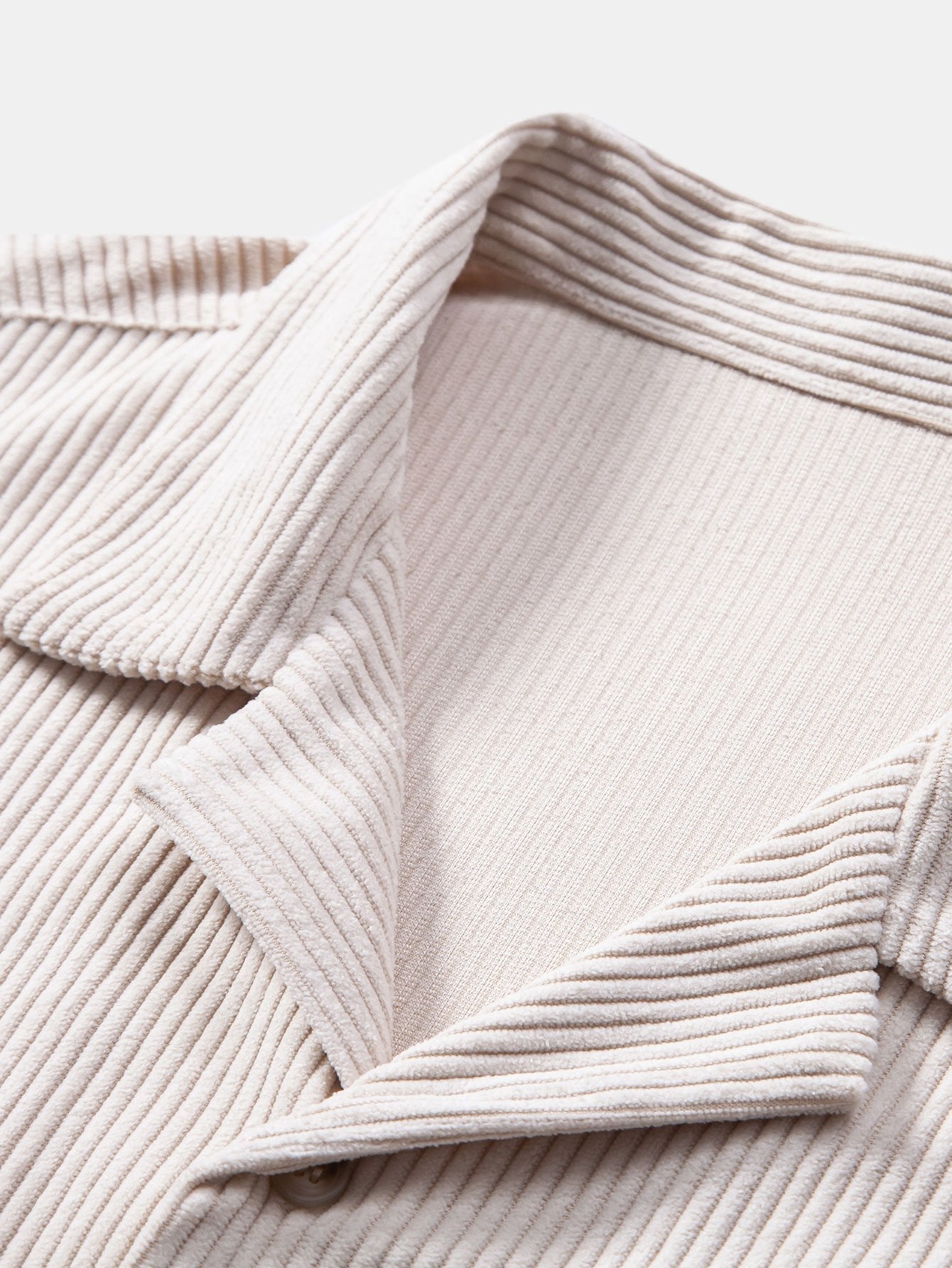 Kurzärmeliges Corduroy Kubanisches Hemd & Shorts