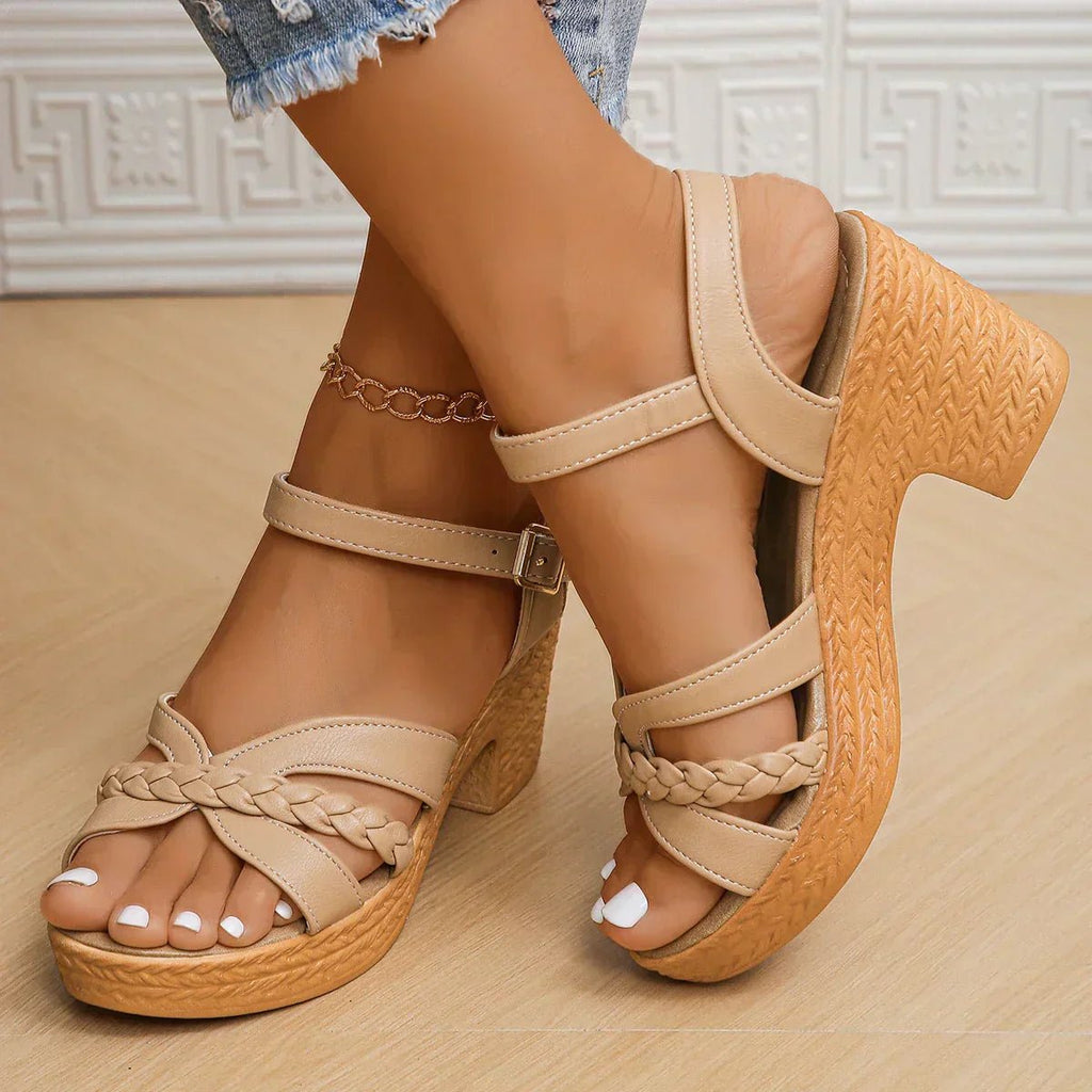 Lysander | Damen Keilsandalen mit geflochtenen Riemchen