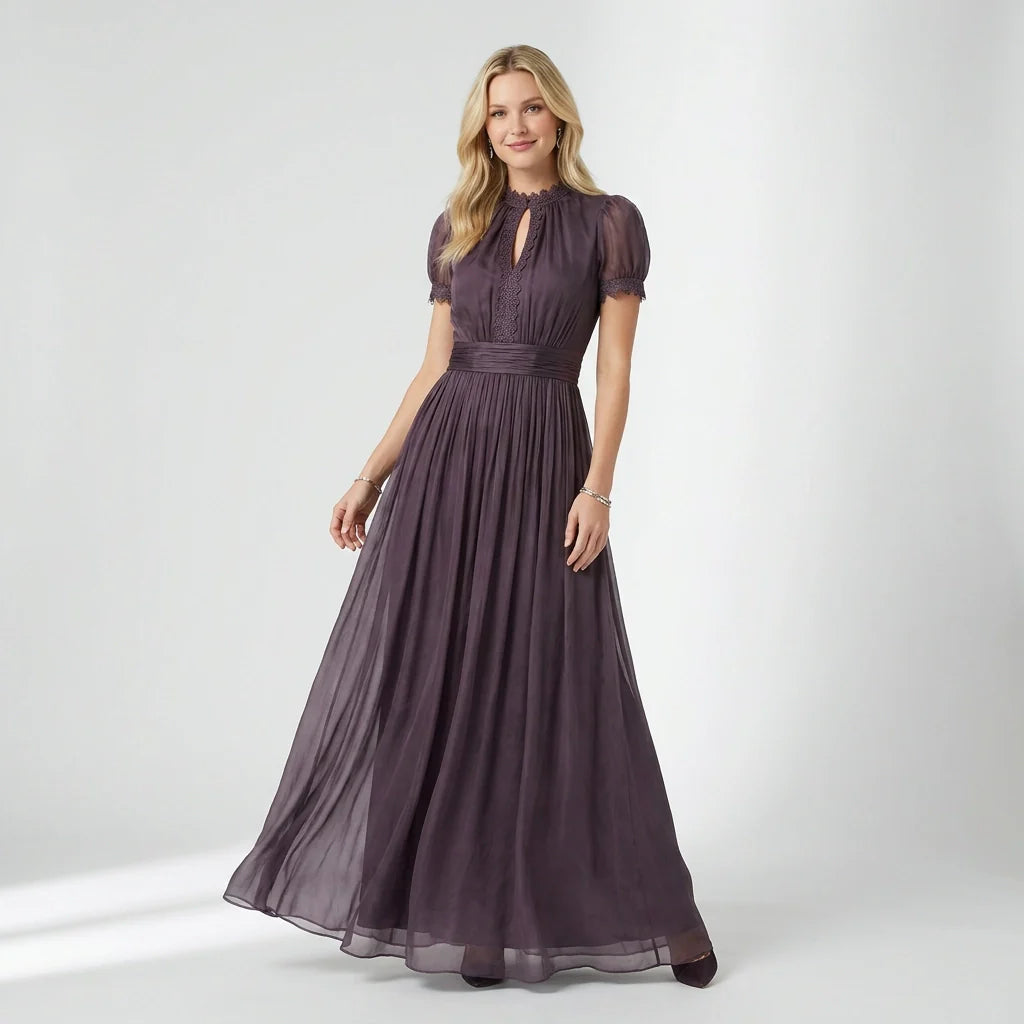 Maxikleid in A-Linie mit Kurzarm und Rüschenkragen aus Chiffon