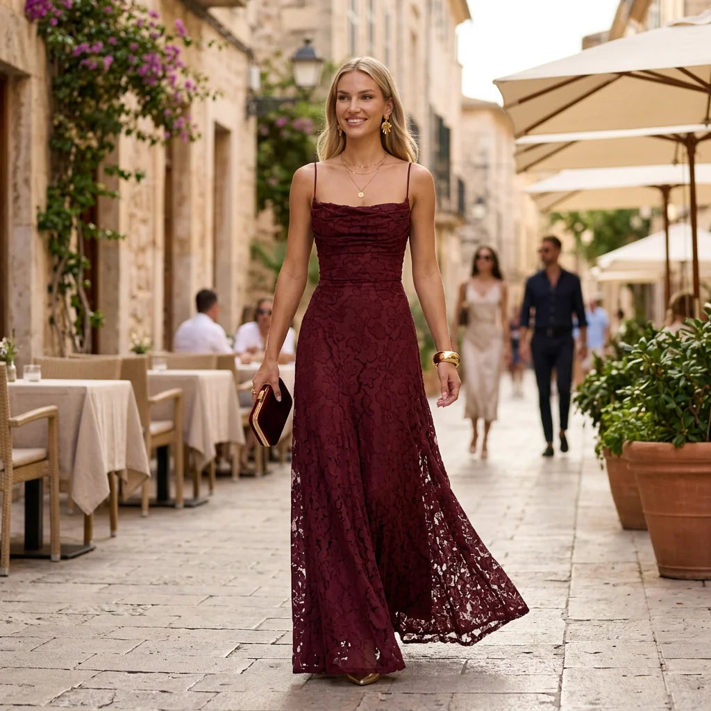 Maxikleid in A-Linie mit Spitze und Spaghettiträgern