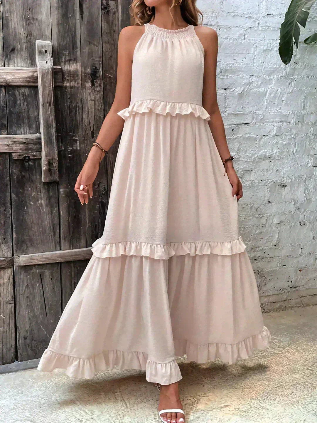 Hannah | Maxikleid mit Volants & Neckholder-Ausschnitt