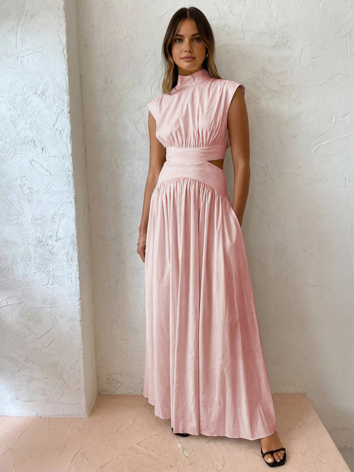 Alba | Damen Maxikleid mit Cut-Out, Stehkragen ärmellos elegant