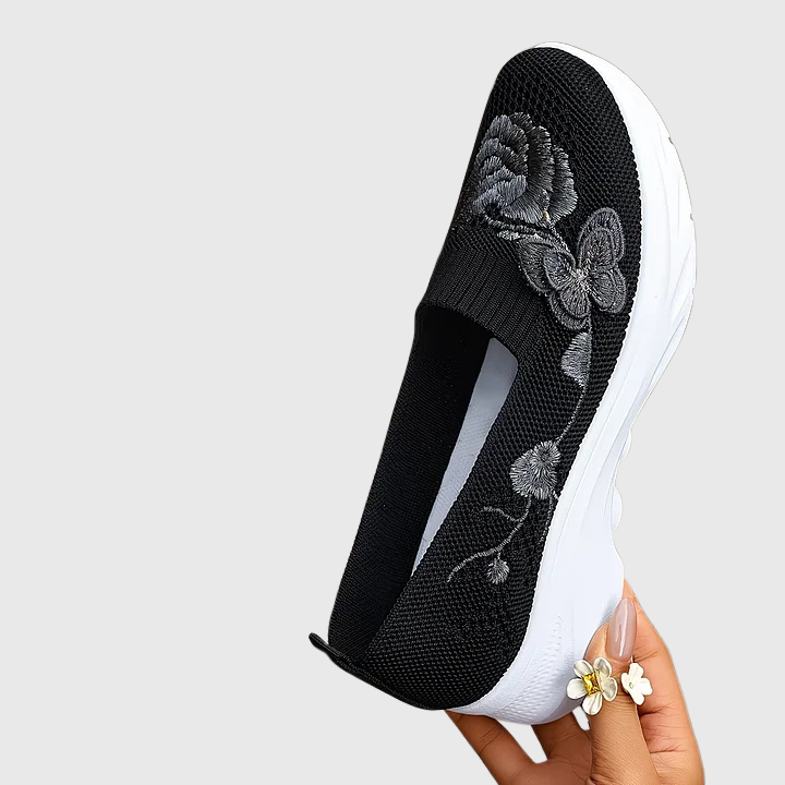 Philippa | Damen Bestickte Schmetterling Slip-On Loafer
