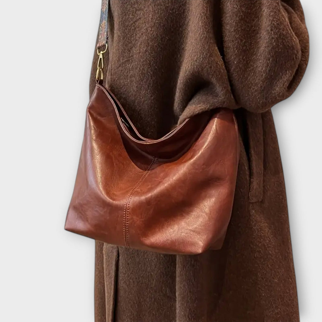 Anna | Raffinierte Schultertasche mit edlem Charme