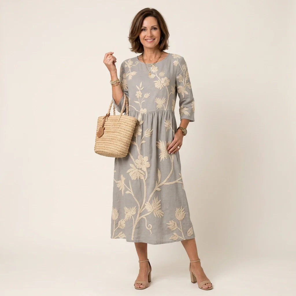Geblümtes Sommerkleid mit Ärmeln im Boho Stil in Midi Länge