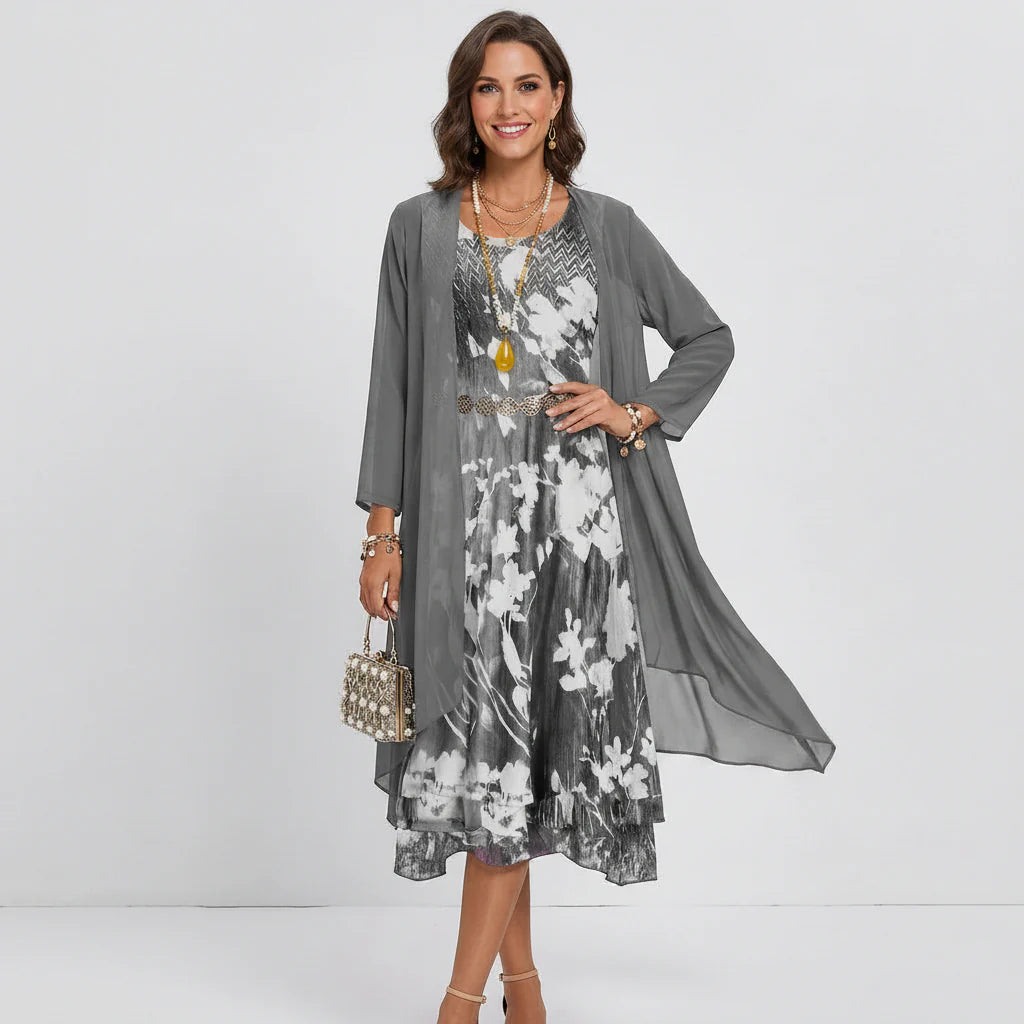Luftiges Sommerkleid mit 3/4 Arm und Blumenmuster