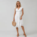 Sommerkleid in A-Linie mit Flügelärmeln und V-Ausschnitt