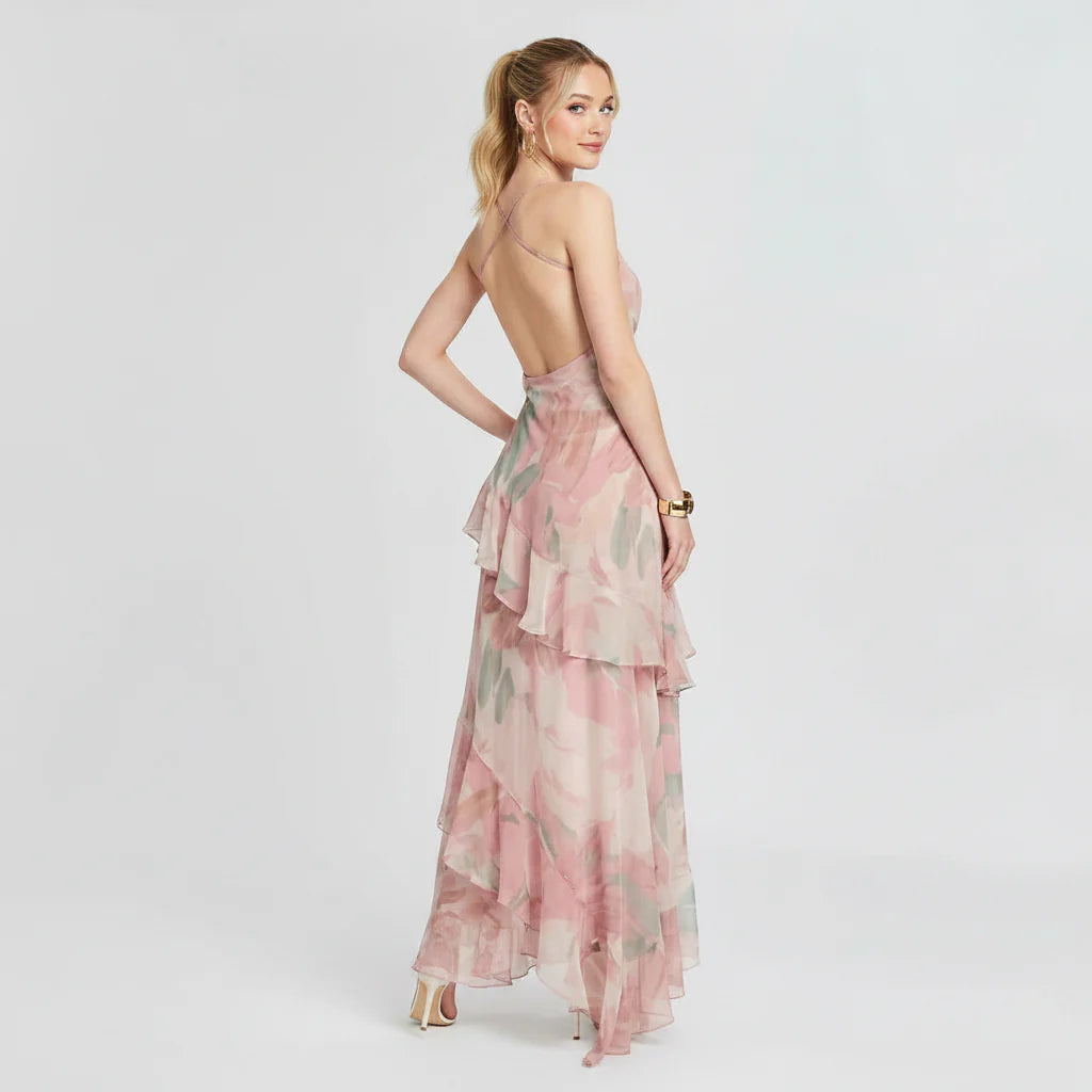 Sommerkleid mit rückenfreiem Schnitt im luftigen Stil für festliche Anlässe