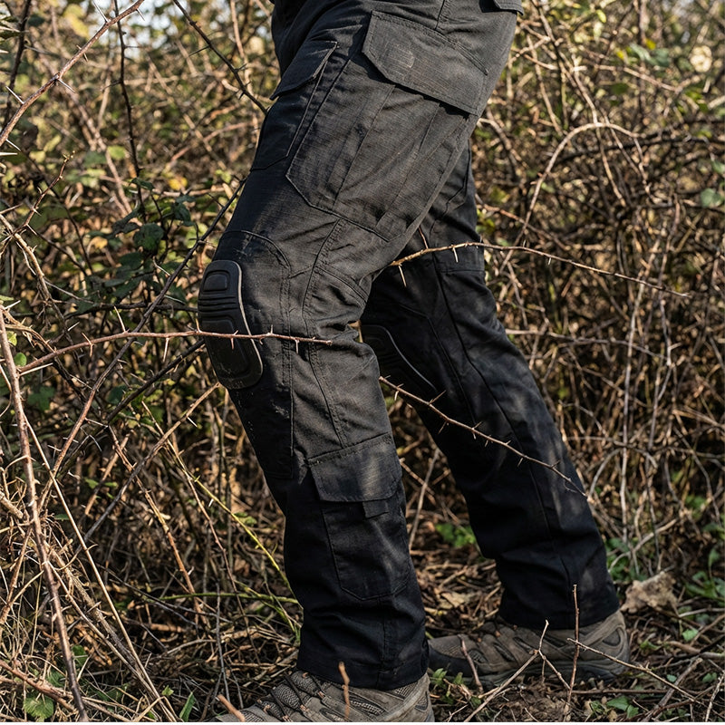 MAN / CARGO-HOSE MIT INTEGRIERTEN KNIESCHONERN