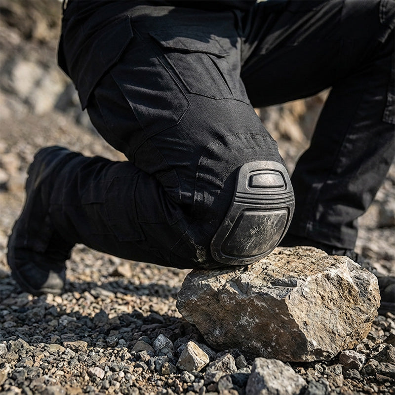MAN / CARGO-HOSE MIT INTEGRIERTEN KNIESCHONERN