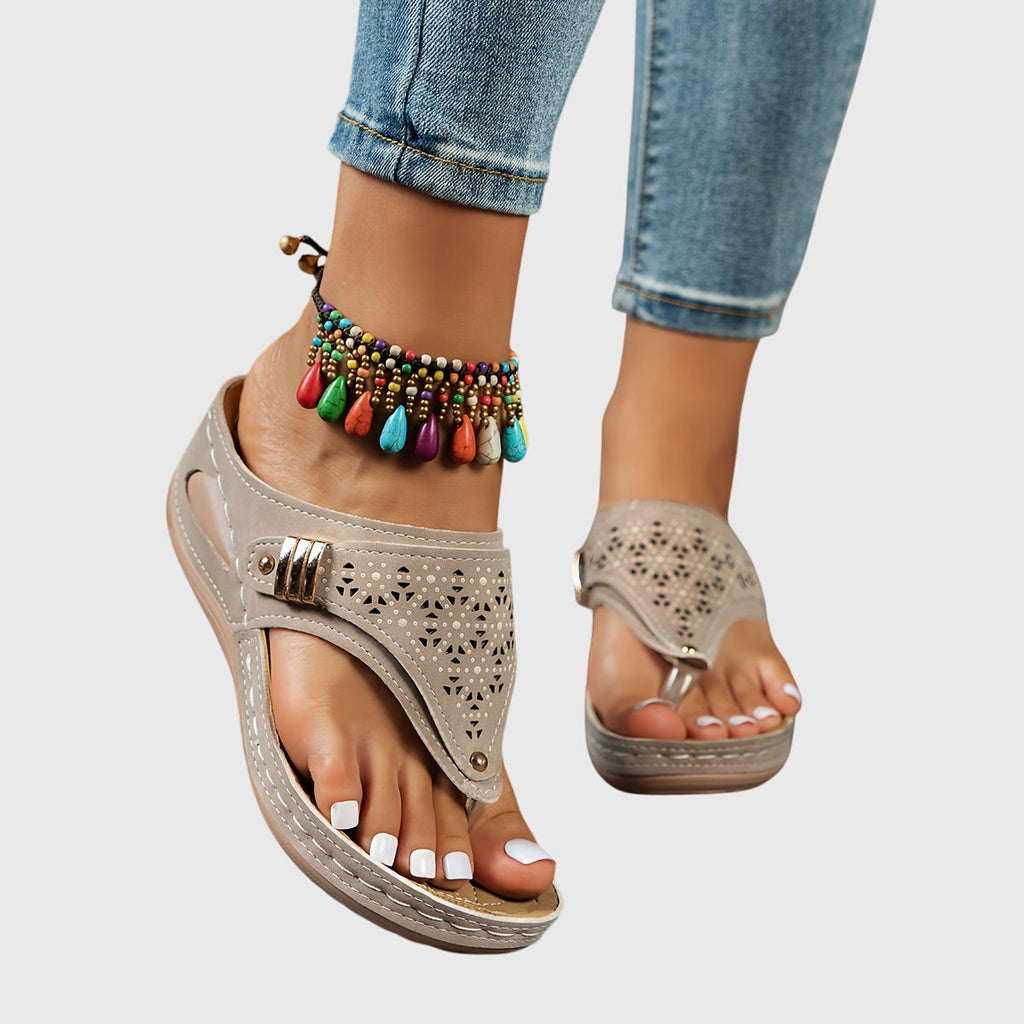 Tabitha | Damen Bequeme Sandalen mit Zehensteg