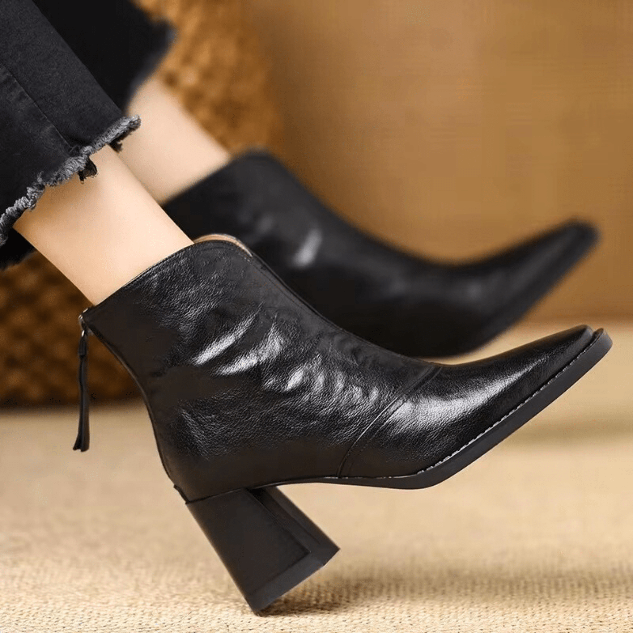 CLAUDIA | LUXURIOSE STIEFELETTEN MIT MITTLEREM  ABSATZ