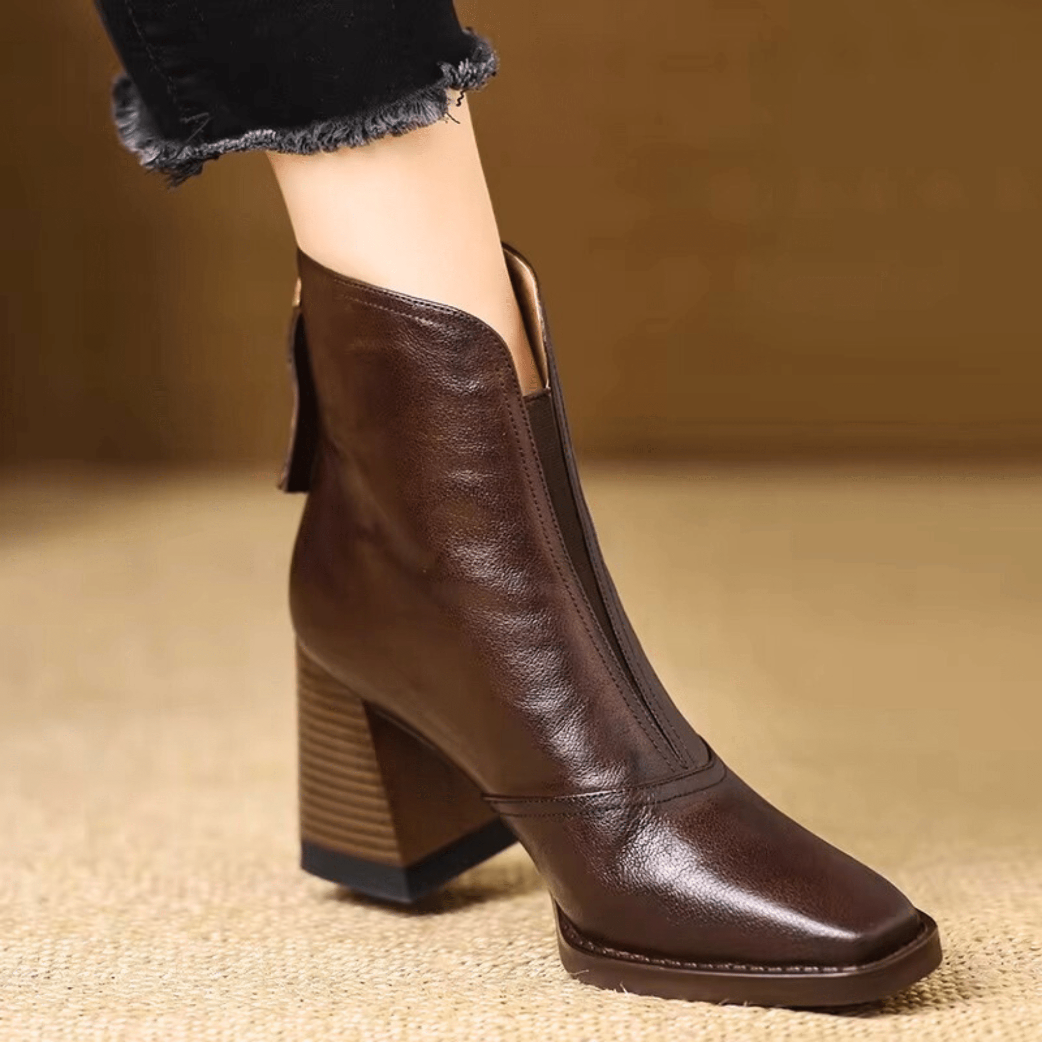 CLAUDIA | LUXURIOSE STIEFELETTEN MIT MITTLEREM  ABSATZ