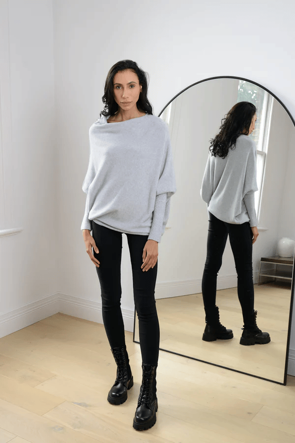 Xanthe | Damen Asymmetrischer Off-Shoulder Pullover
